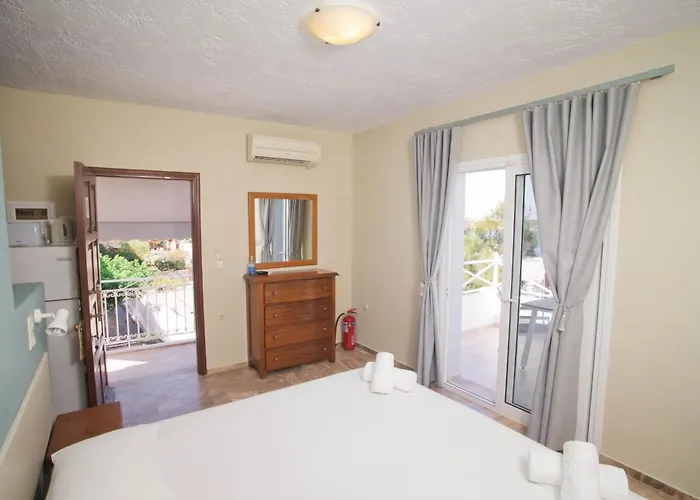 Acropolis Aparthotel Masouri