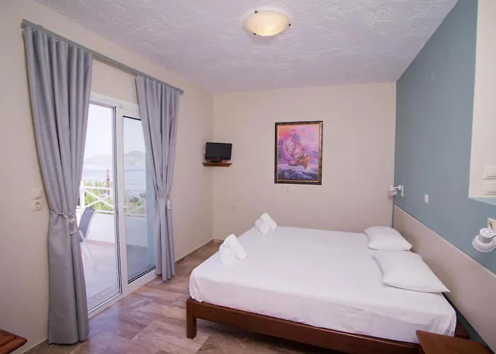 Aparthotel Acropolis 2*