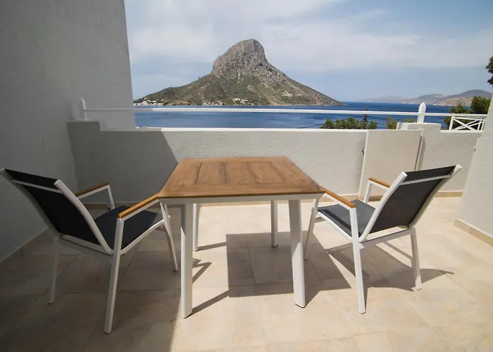 Aparthotel Acropolis 2*