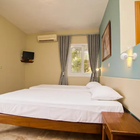 Acropolis 2* Masouri